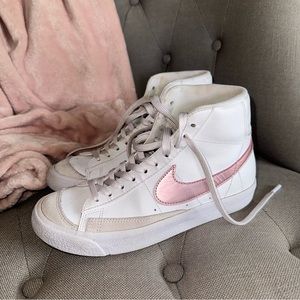 Nike Blazers Children’s size 5Y or Women’s 6.5